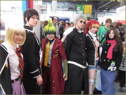 Eine ganze Truppe aus dem Manga Blue Exorzist von Kaze. Foto: marco-reuther.de